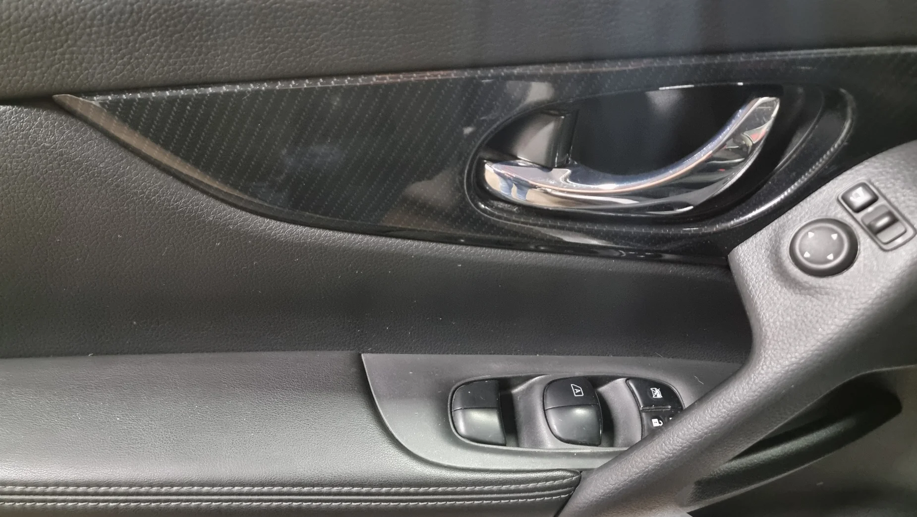 Nissan X-Trail photo